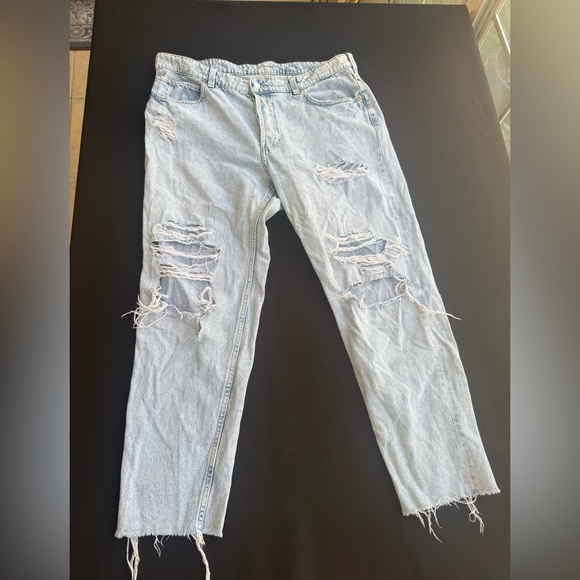 H&M Women distressed Boyfriend Low waist Jeans - Picture 1 of 6